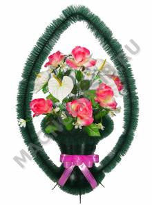 Корзина из ерша с розами и антуриумом шир. 50 см./выс. 70/80 см